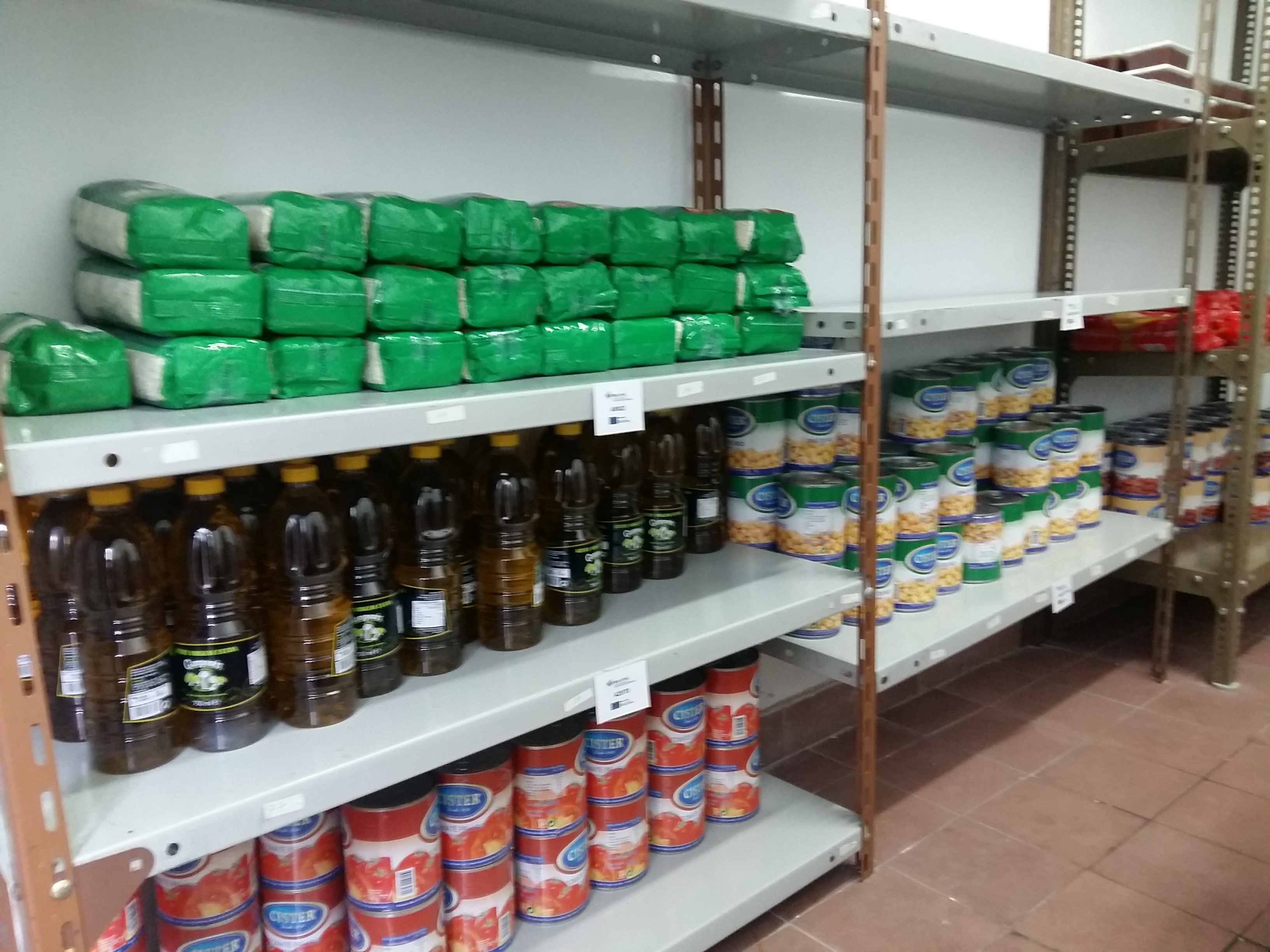 Armazém de alimentos do programa POAPMC